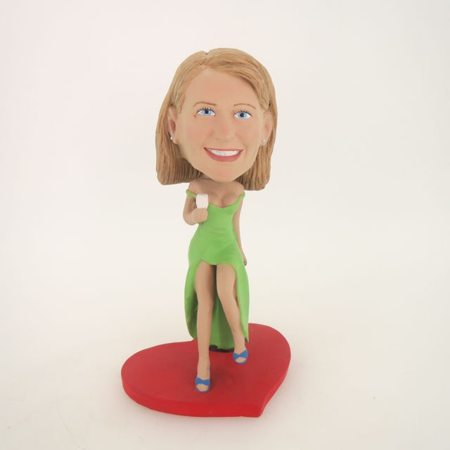Picture of Custom Bobblehead Doll: Drinking Woman
