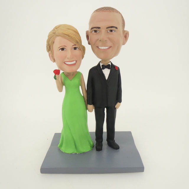 Picture of Custom Bobblehead Doll: Hand In Hand Couple