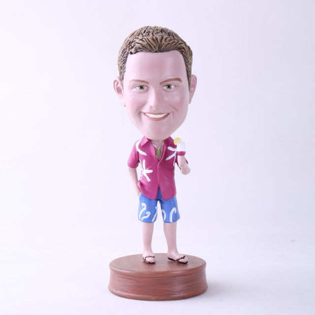 Picture of Custom Bobblehead Doll: Casual Man Holding Ice Cream
